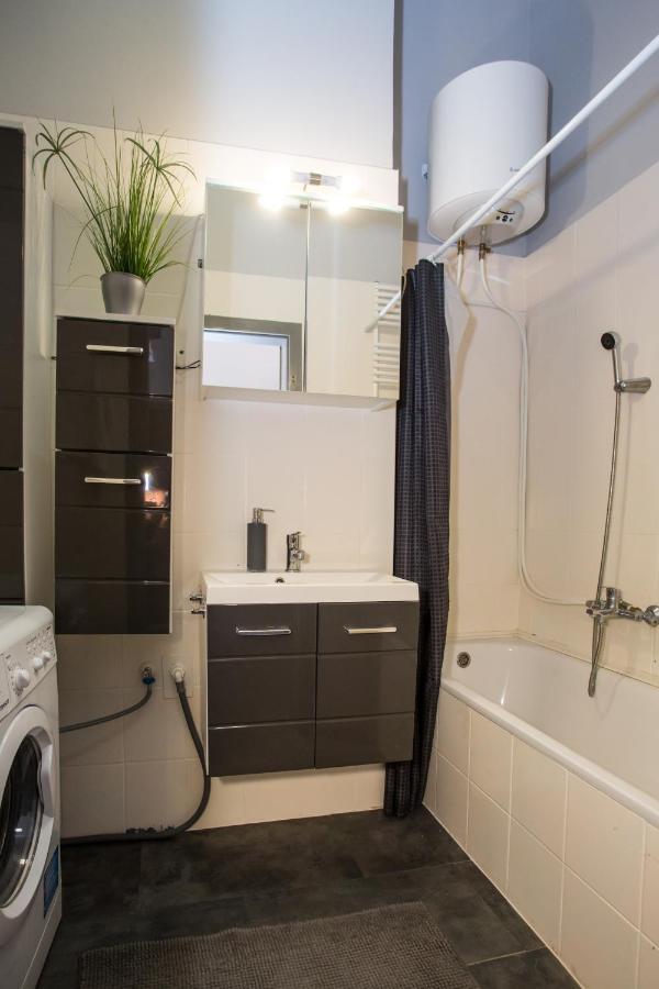 Apartament Aradi