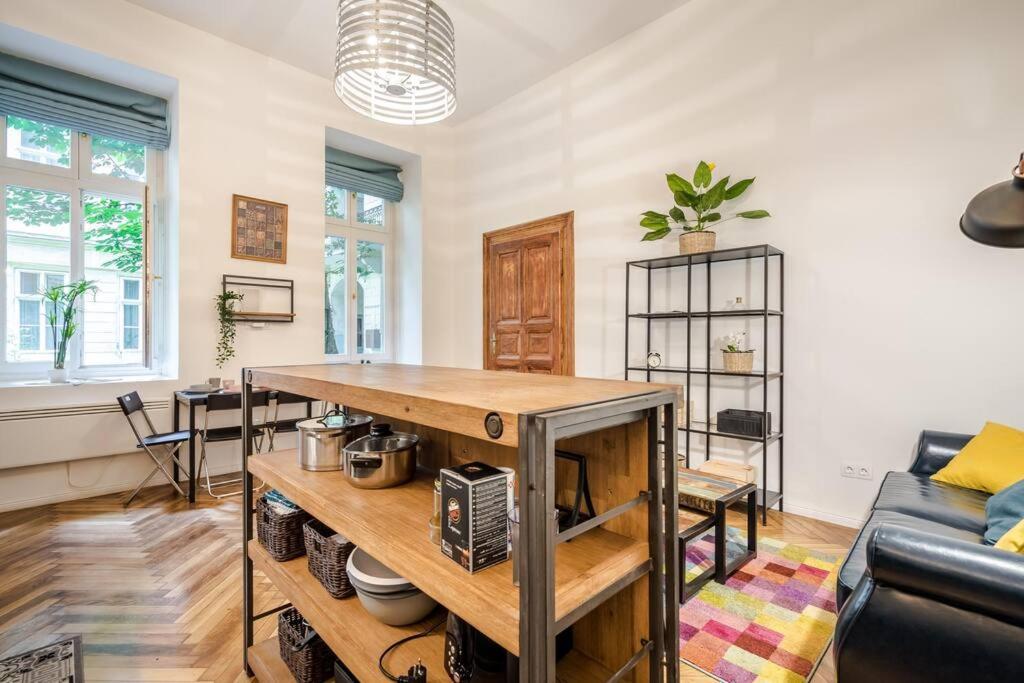 Krudy Gyula Stunning Fancy Downtown Spot With 2 Br Apartment *
