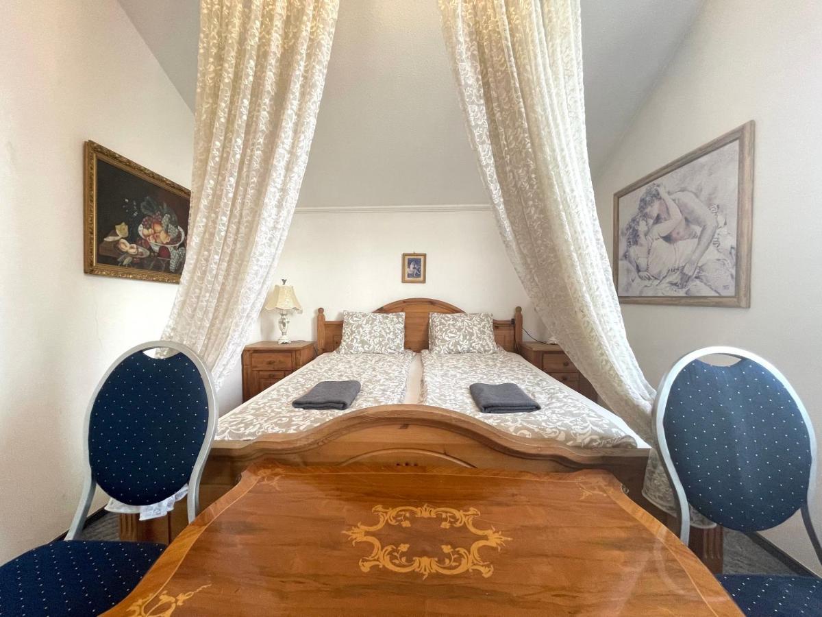 Luxi Romantik Apartmanhotel Budapest