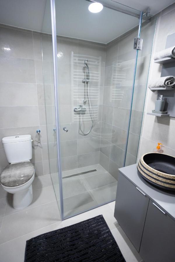 Parliament Exclusive Gallery Apartment *