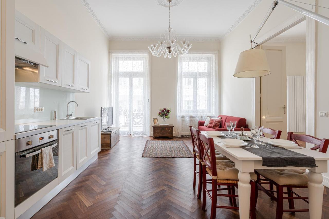 Breathless View Parliament 2 Luxury With Terrace Free Parking Reservation Needed Apartment Budapest