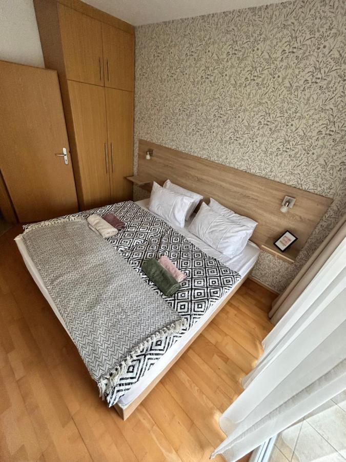 Danube Dwelling Akacfa 26 - Private Indoor Garage *