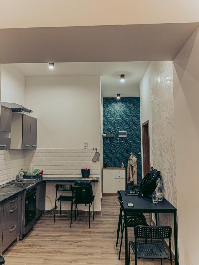 Szondi Heroes Square Apartment Budapest