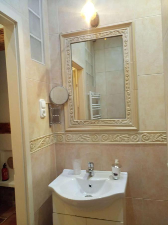 Apartman Rustic In The Jewish Quarter *