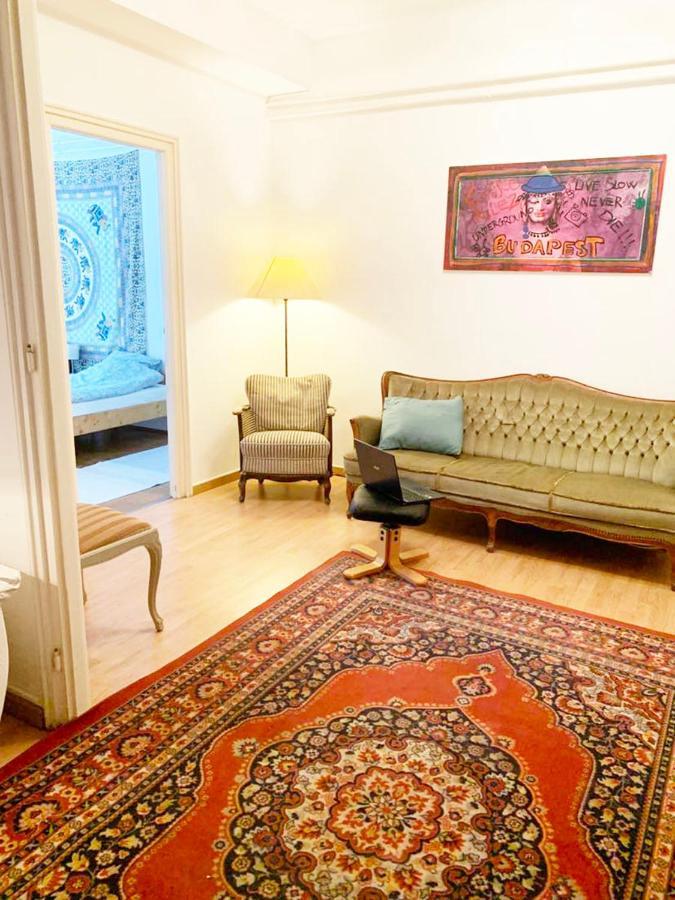 Cargo And Appartement