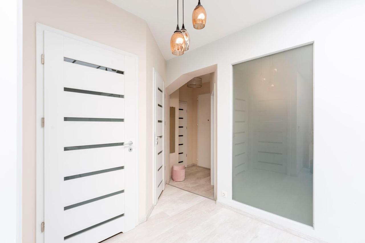 Luxurious Karoly In The Heart Of *