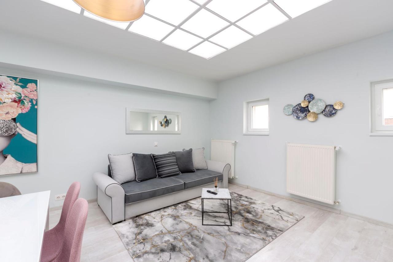 Apartment Luxurious Karoly In The Heart Of *