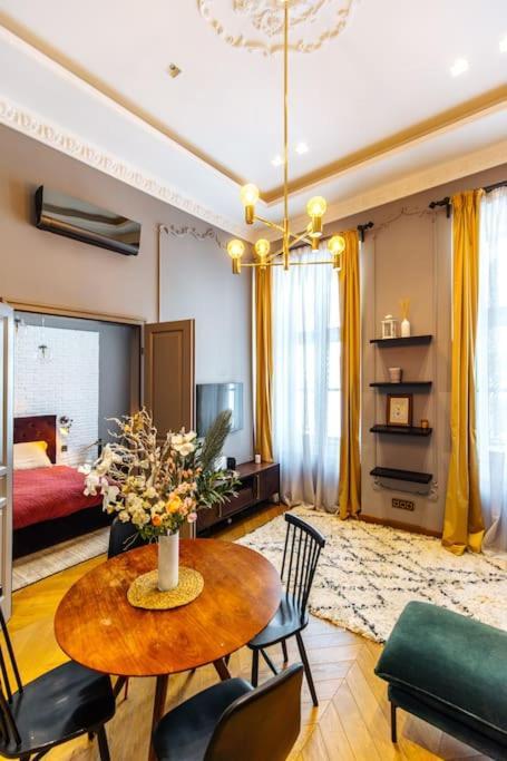 Appartement Luxury Andrassy 2 Bedroom *
