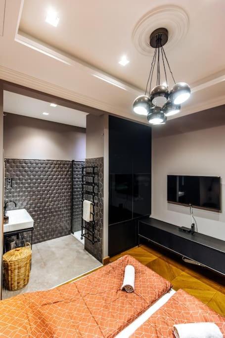 Luxury Andrassy 2 Bedroom Appartement Budapest