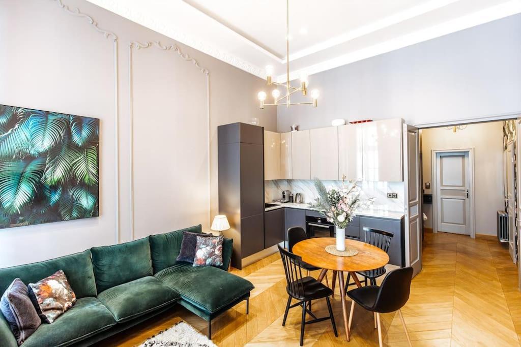 Appartement Luxury Andrassy 2 Bedroom
