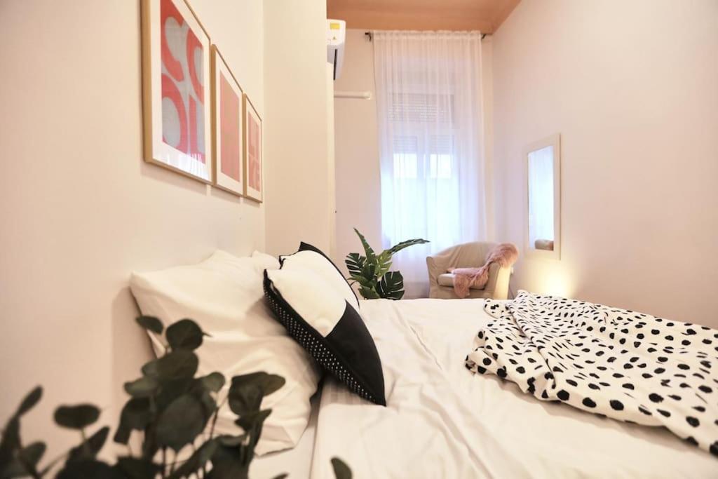 Unwind In Style W Sauna Dsgn 2br Apartamento Budapest