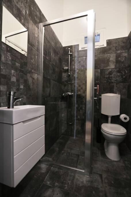 Apartamento Unwind In Style W Sauna Dsgn 2br *