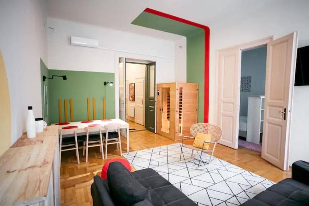 Unwind In Style W Sauna Dsgn 2br Apartamento Budapest