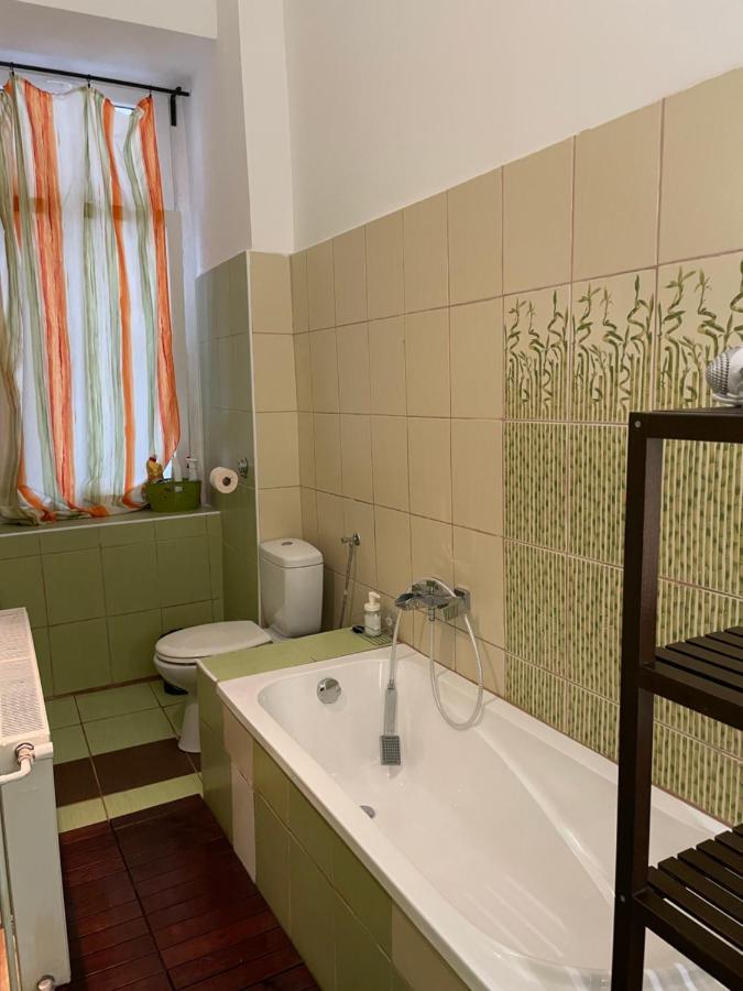 Apartment Clark Apartman **