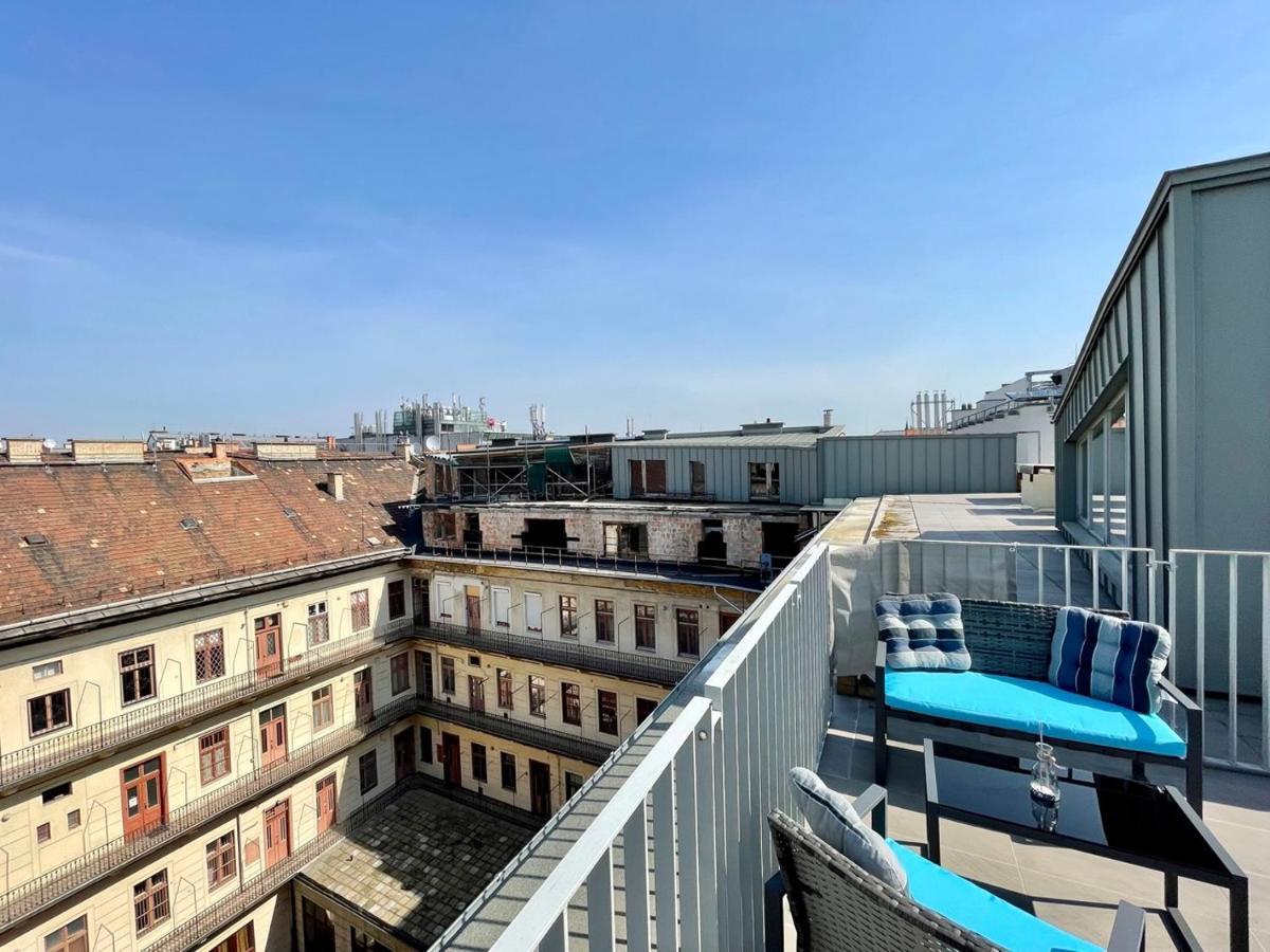 Penthouse W Private Rooftop And Free Parking