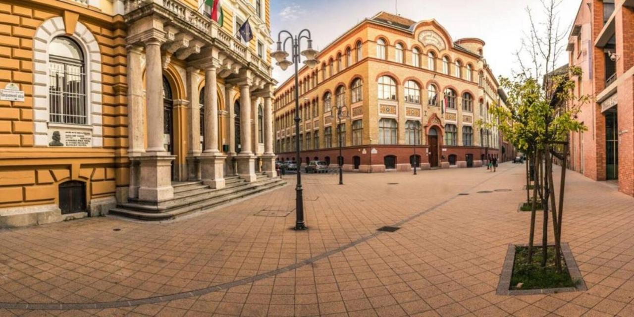 New Blue Danube With Balcony And Parking Apartment *