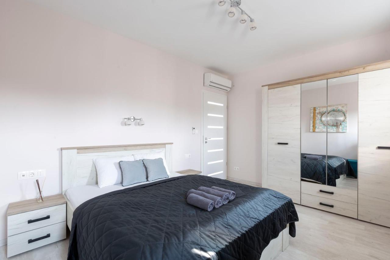 Luxurious Karoly In The Heart Of Budapest