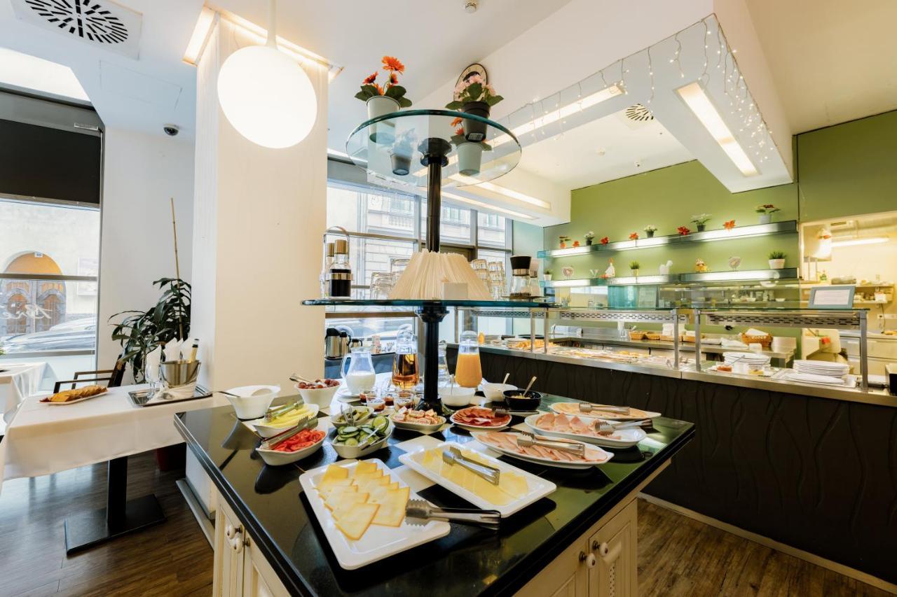 Sweet Aparthotel 4*