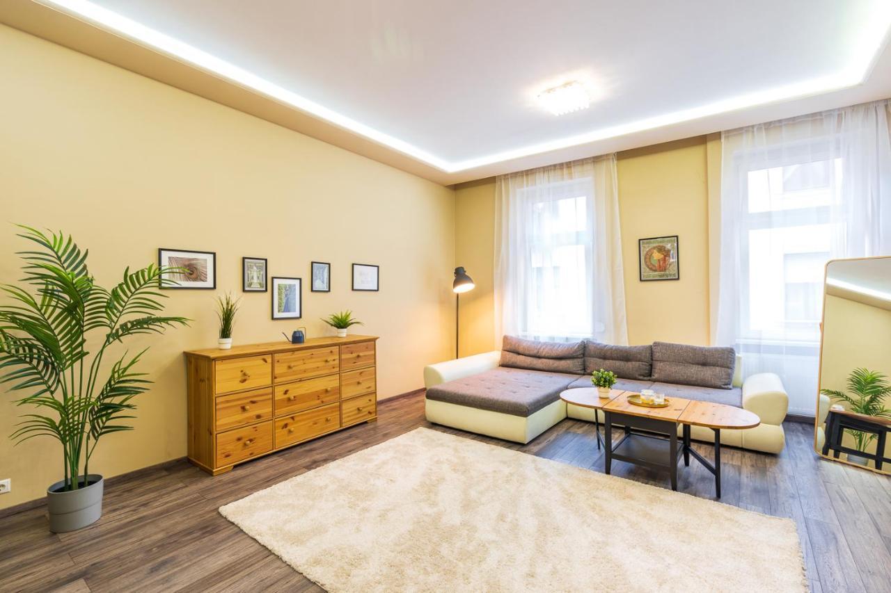 Apartamento Vibrant And Spacious Downtown Flat *
