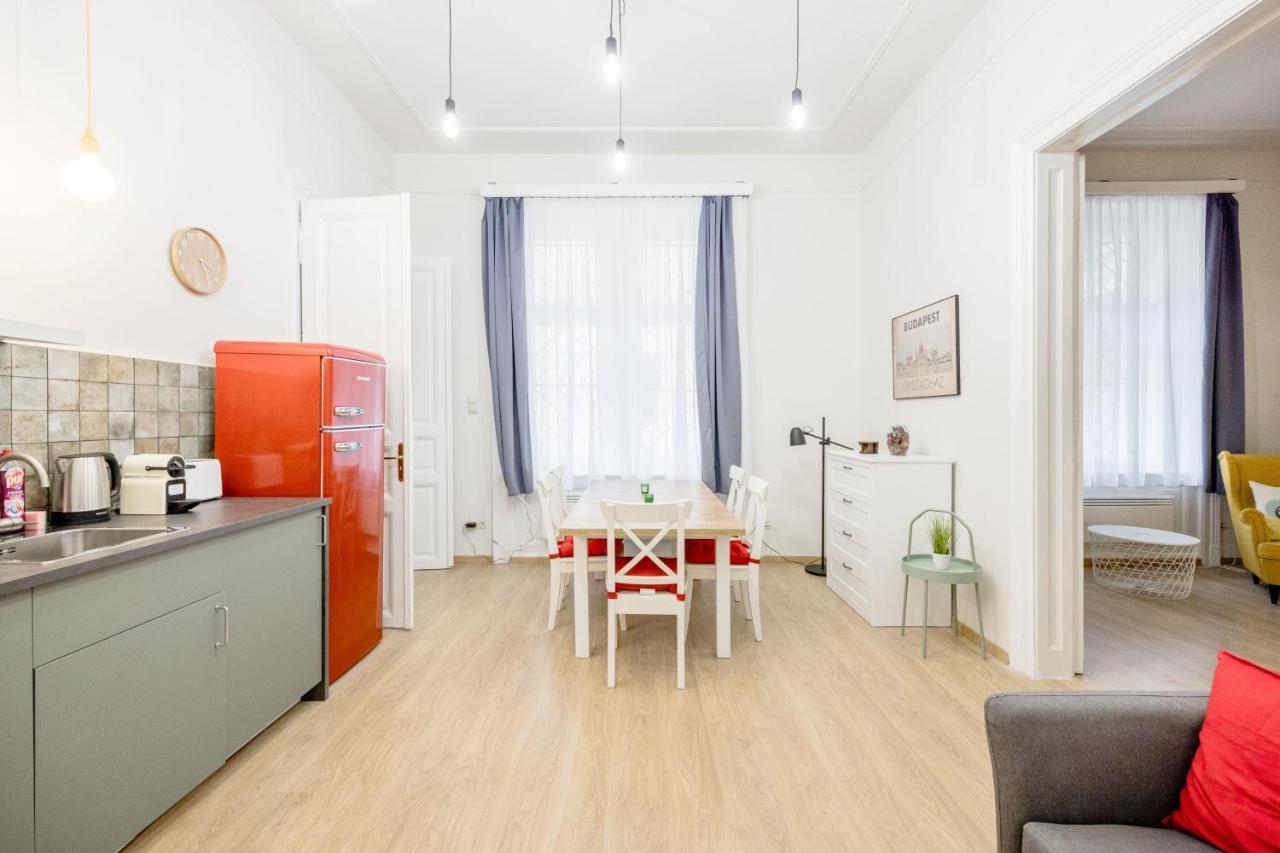 Stylish & 2br *