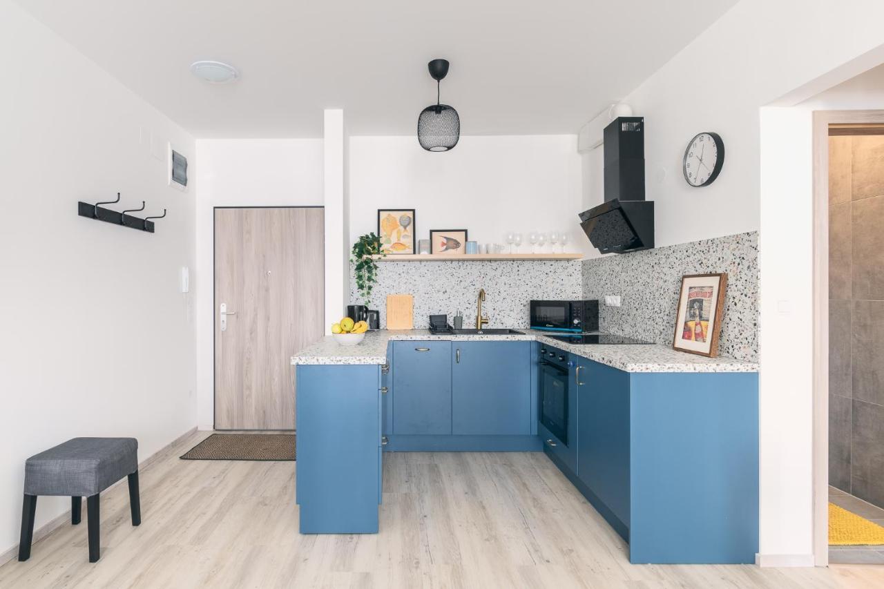 Corvin With Balcony And Ac Appartement