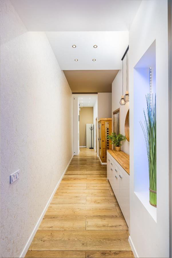 Csengery Deluxe With Balcony * Budapest