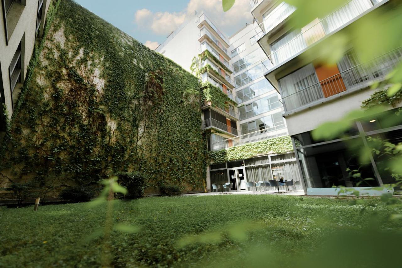 Apartmanhotel Bliss & 4*