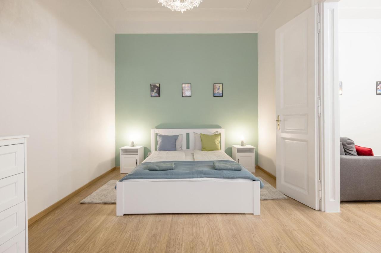 Stylish & 2br *