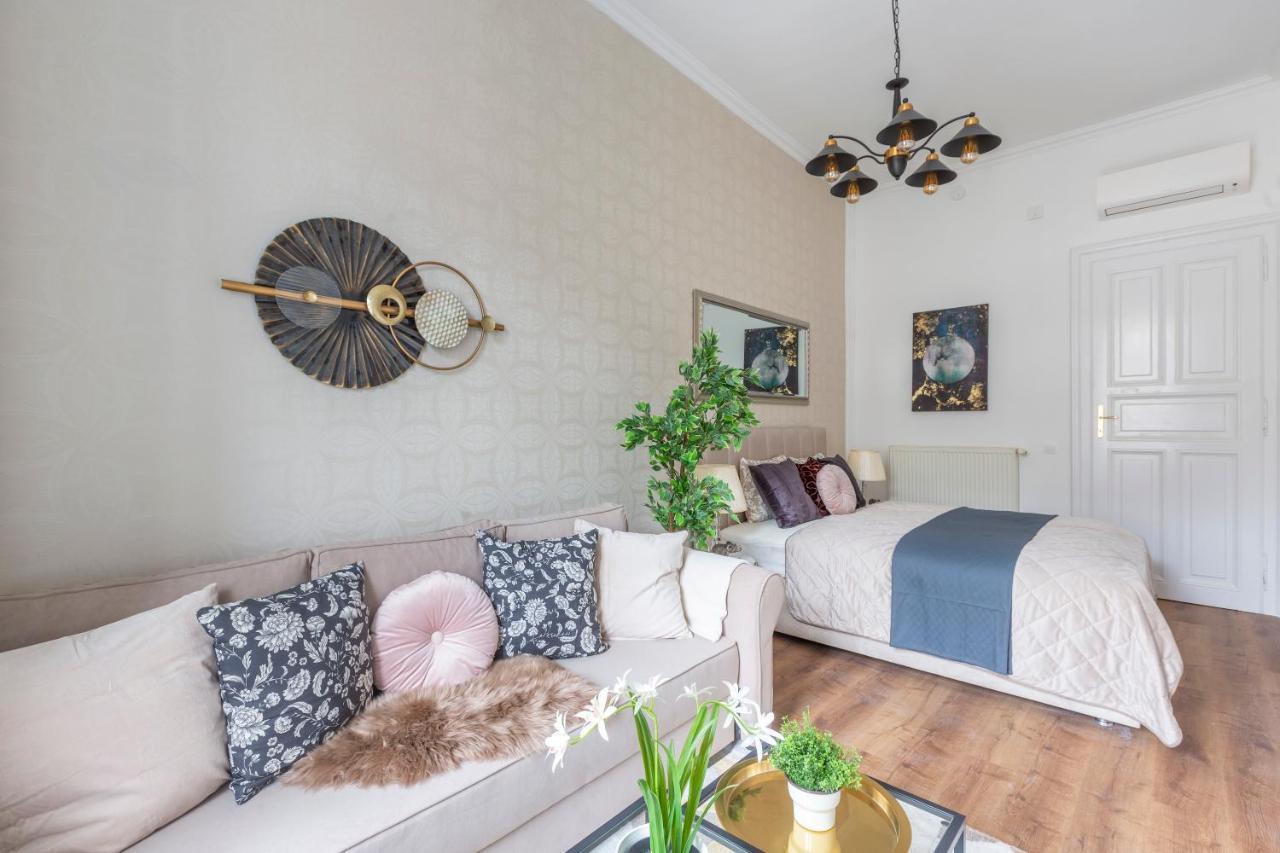 Luxurious Art Deco In The Heart Of Appartement