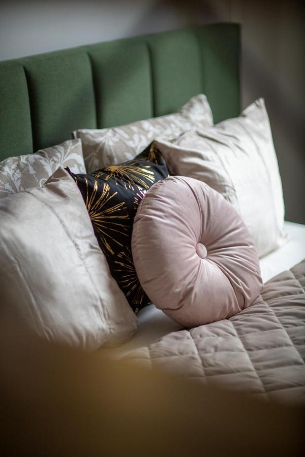 Luxurious Art Deco In The Heart Of Budapest