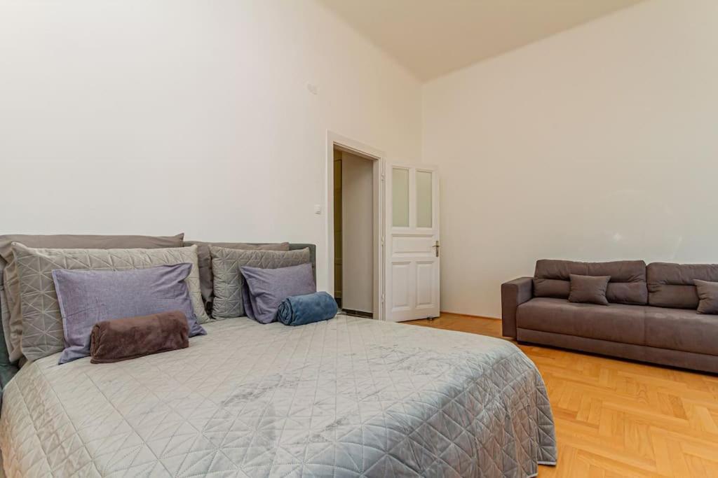 Bluebellhome-castle District Budapest
