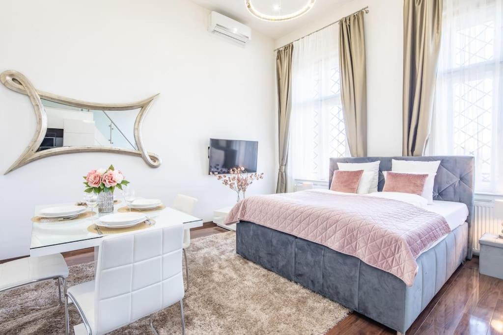 Opera Luxury * Budapest