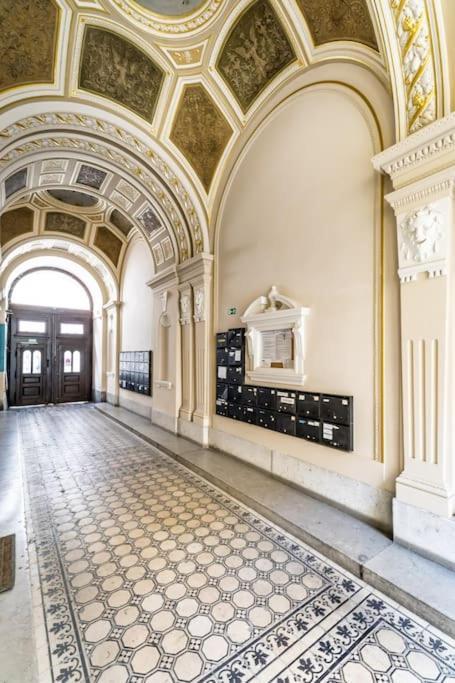 Opera Luxury Budapest