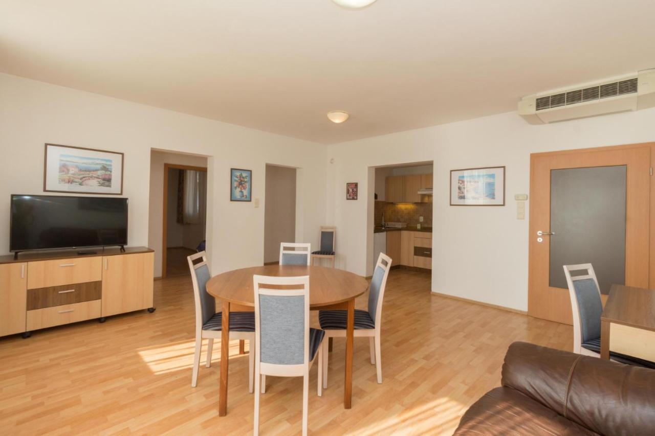 Premium Apartahotel 3*