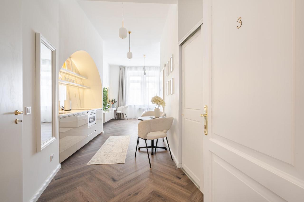 E13 - Grand Boulevard Heritage - Location By Bqa * Boedapest