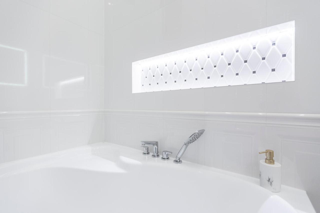 Luxurious In Liszt Ferenc Square Apartment