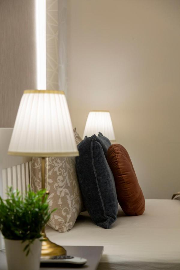 Apartment Luxurious In Liszt Ferenc Square Budapest