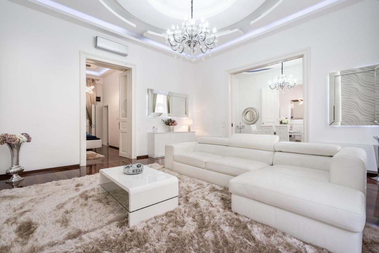 Opera Balkony Luxury With Free Parking Appartamento Budapest
