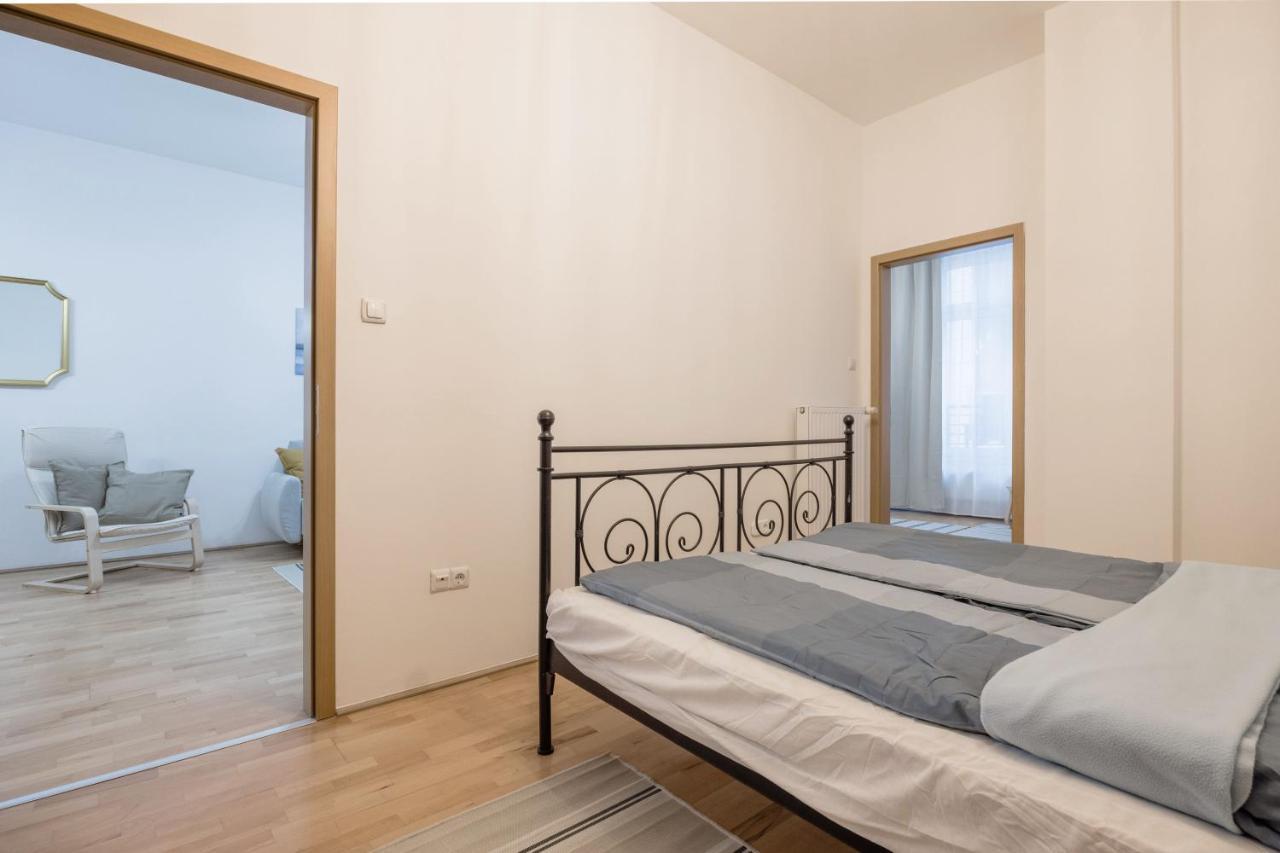 Downtown Charm In Apartment Budapest