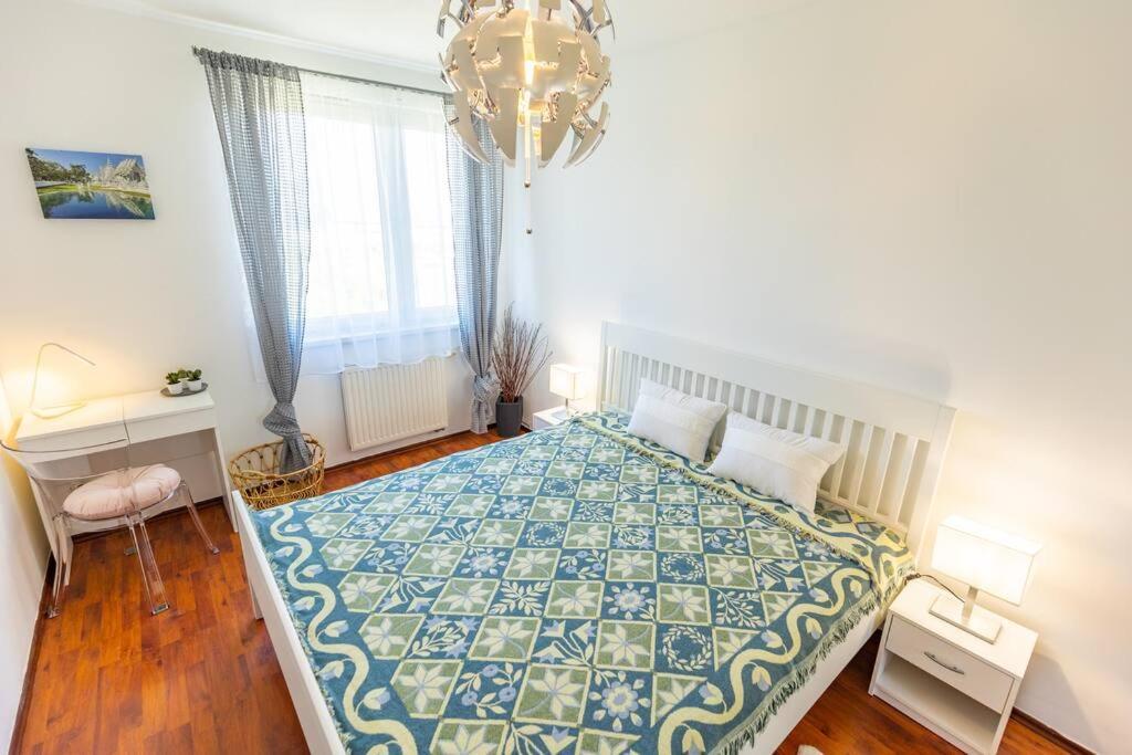 Danube View - Bodor Utca Apartment