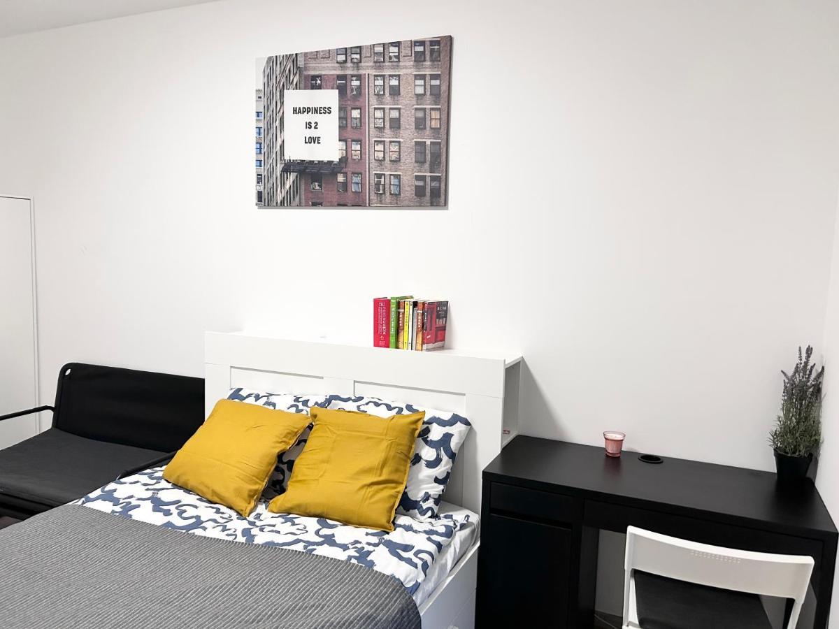 Apartamento New 2022 Family&friends Downtown Ac 3br 2ba Free Parking Big Balcony Near Metro&train Station Self Check-in