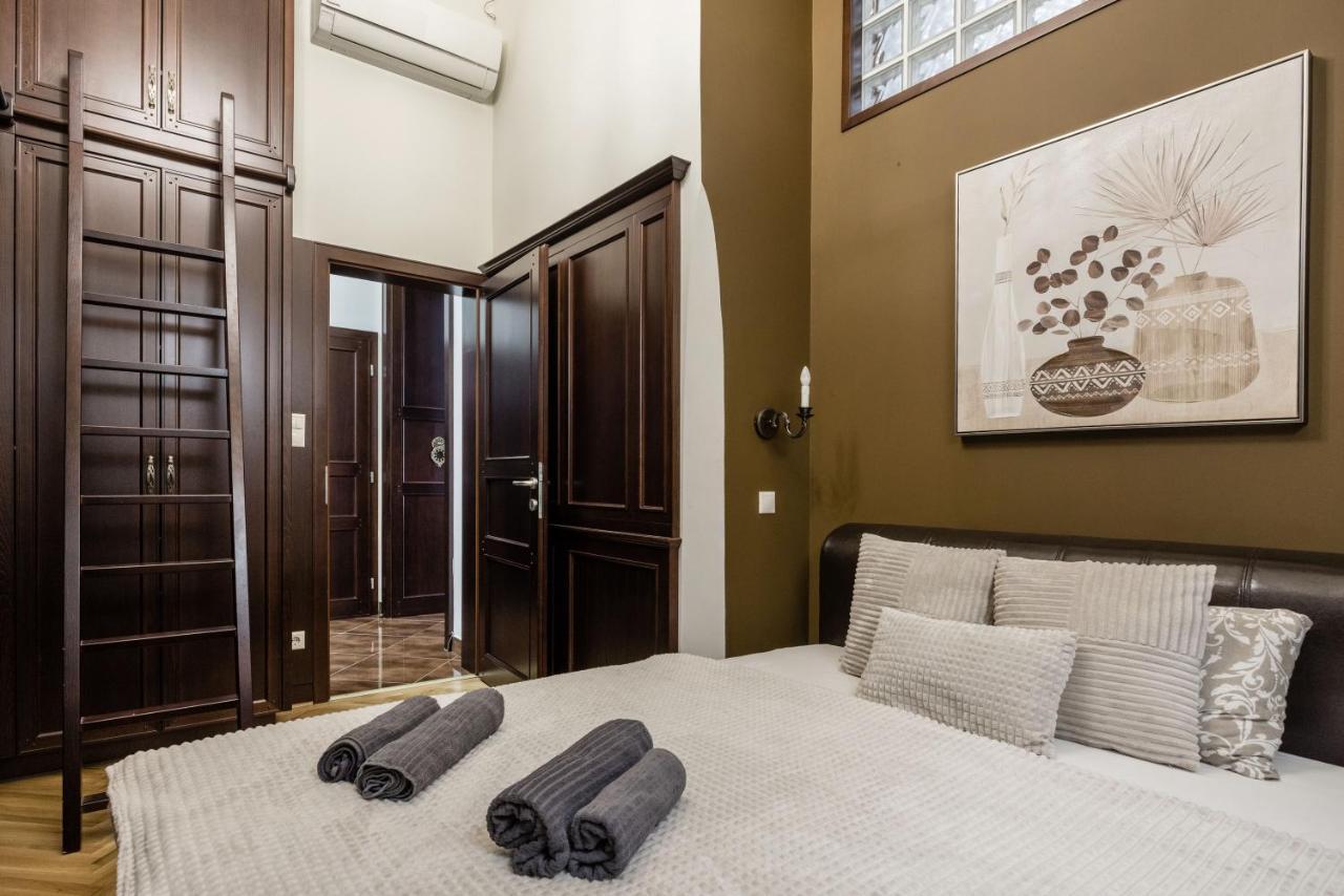Luxe, Historic Near Downtown Landmarks 19th Century Apartamento *