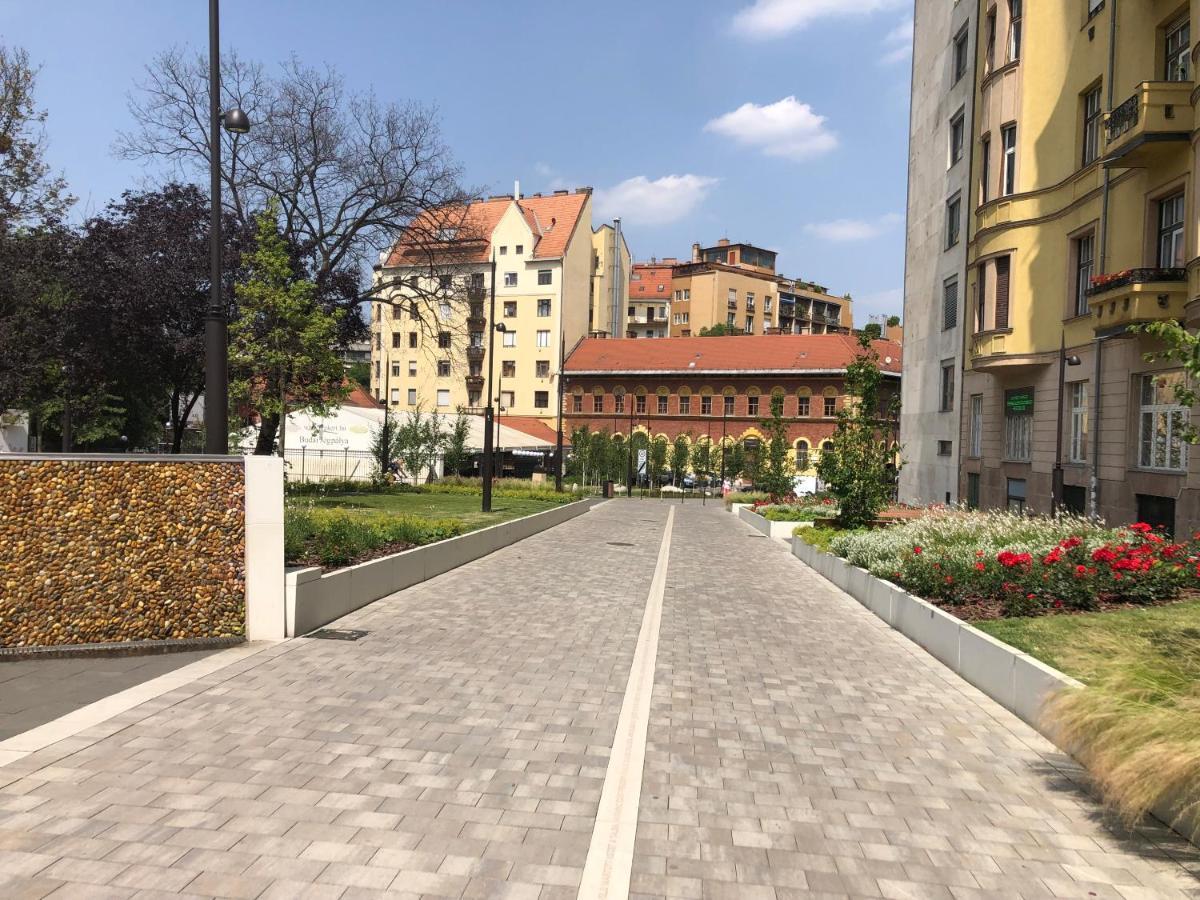 Season 2 Budapest