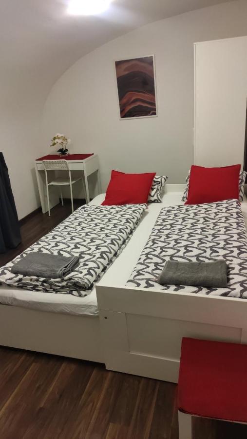 Eiffel-t45 Five Bedroom Apartment *