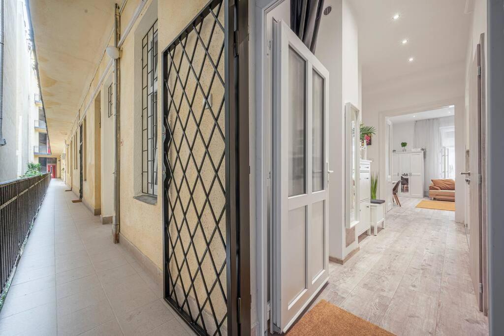 Dual 2br Comfort Escape With 2 Bathroom By Nw Appartamento Budapest