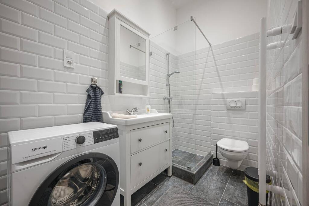Dual 2br Comfort Escape With 2 Bathroom By Nw Appartamento Budapest