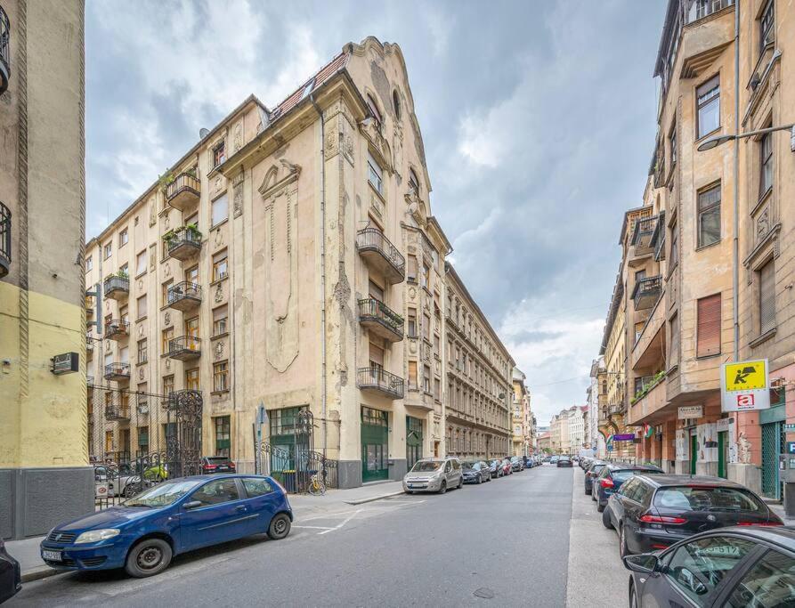 Dual 2br Comfort Escape With 2 Bathroom By Nw