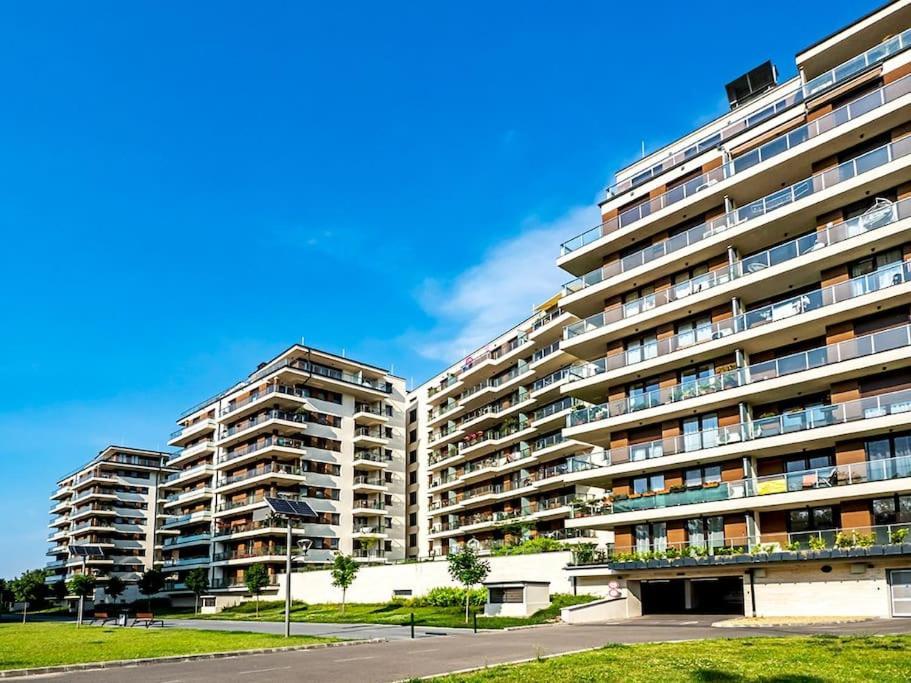 Marina Garden South Side -garage * Budapest