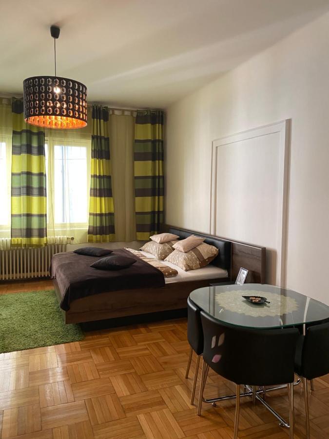 & And Center Apartamento *