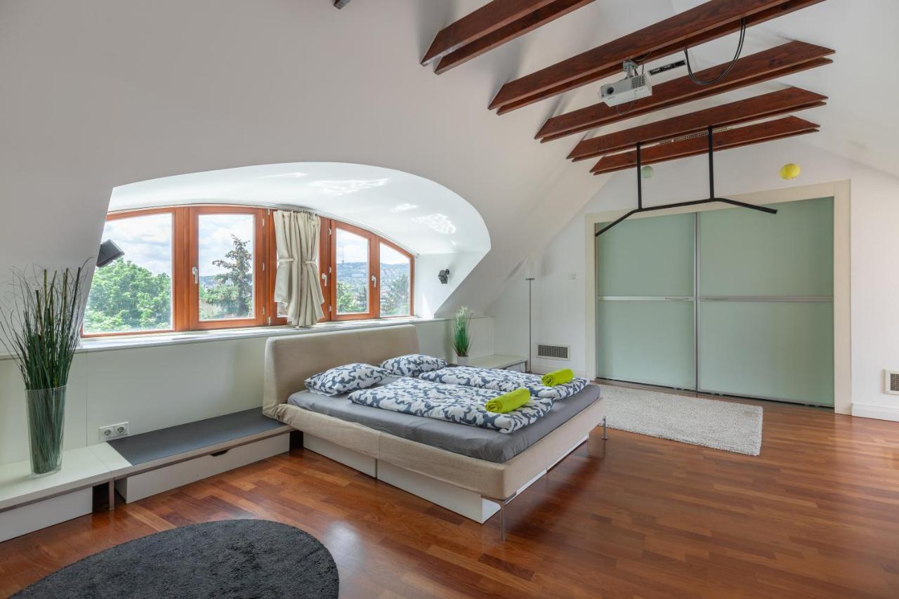 Penthouse With Free Parking And Free Bikes, Wellness 8 Min Walk Lejlighed Budapest